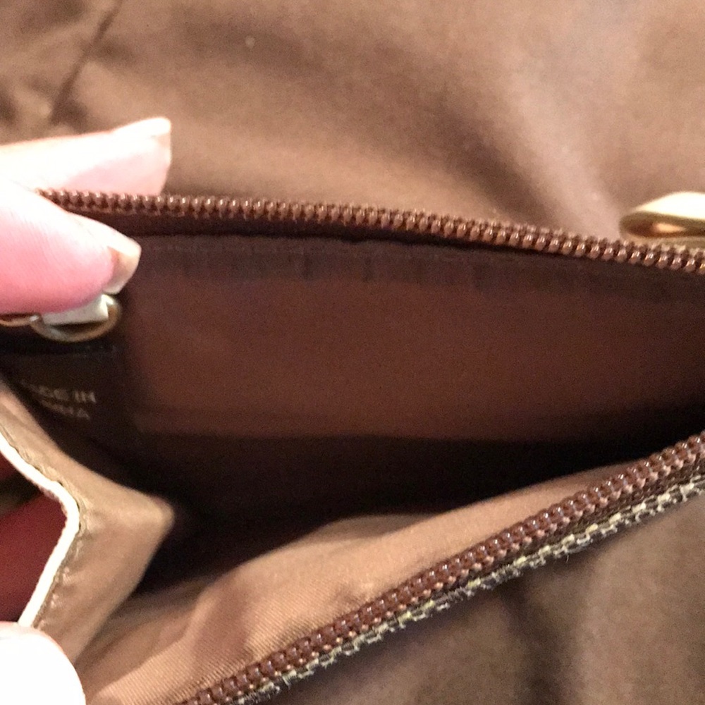 Classic coach key chain purse - Picture 5 of 5